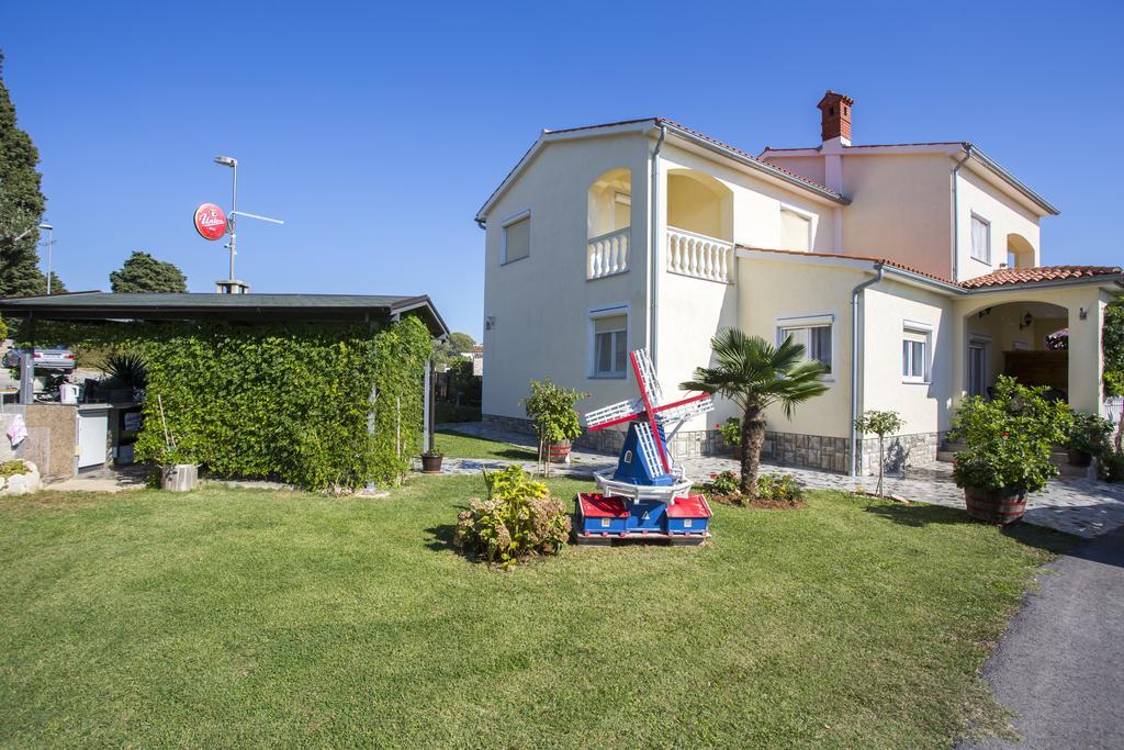 Guest House Croatia Фажана Экстерьер фото
